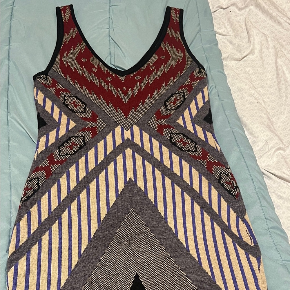Astr Burgundy and Gray Geometric Mini Dress - Picture 10 of 11